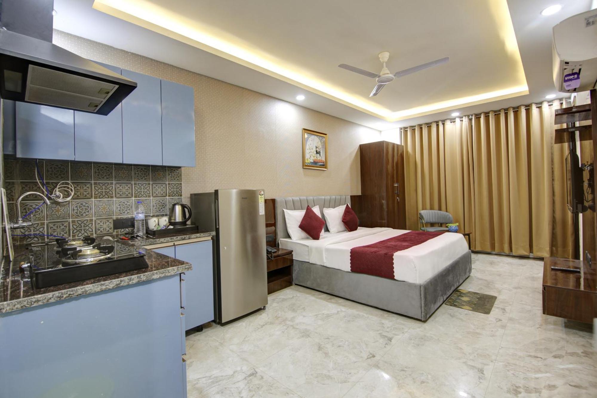 Limewood Stay - Millennium Huda City Center Gurgaon Esterno foto