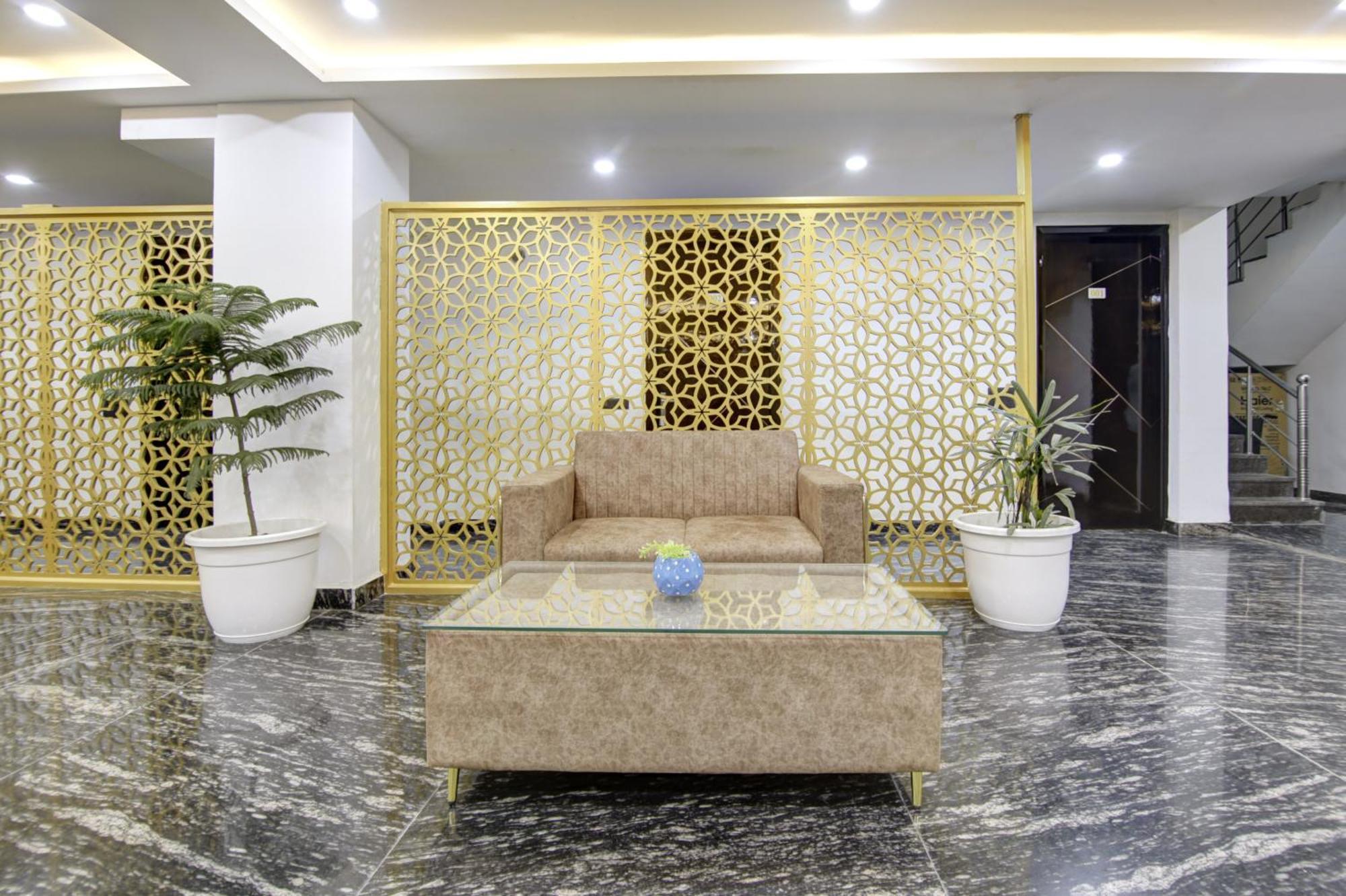 Limewood Stay - Millennium Huda City Center Gurgaon Esterno foto