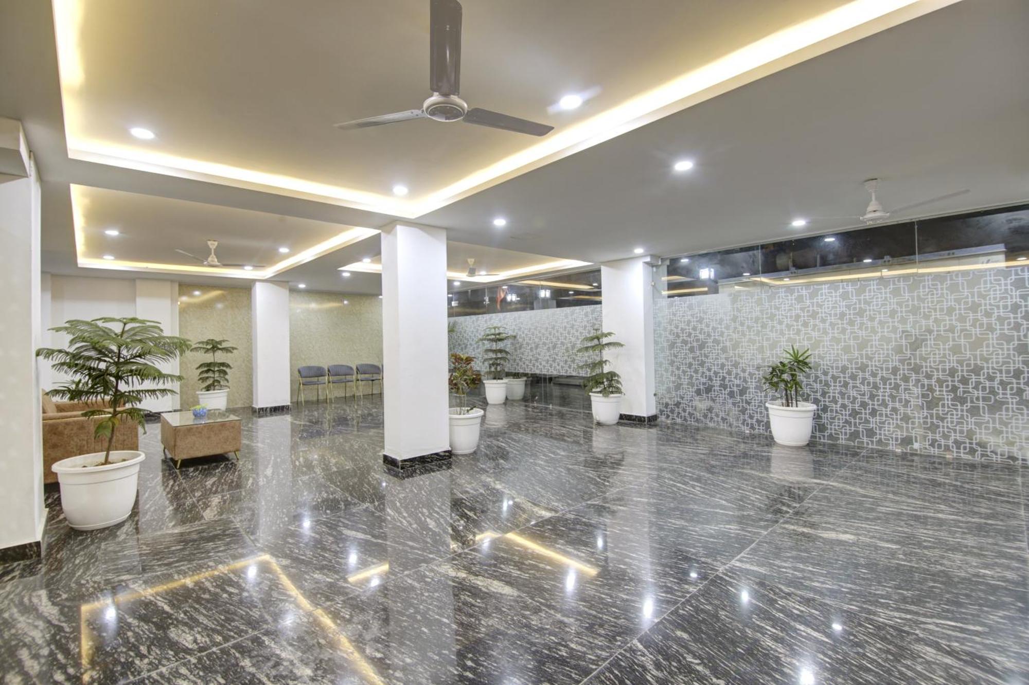Limewood Stay - Millennium Huda City Center Gurgaon Esterno foto