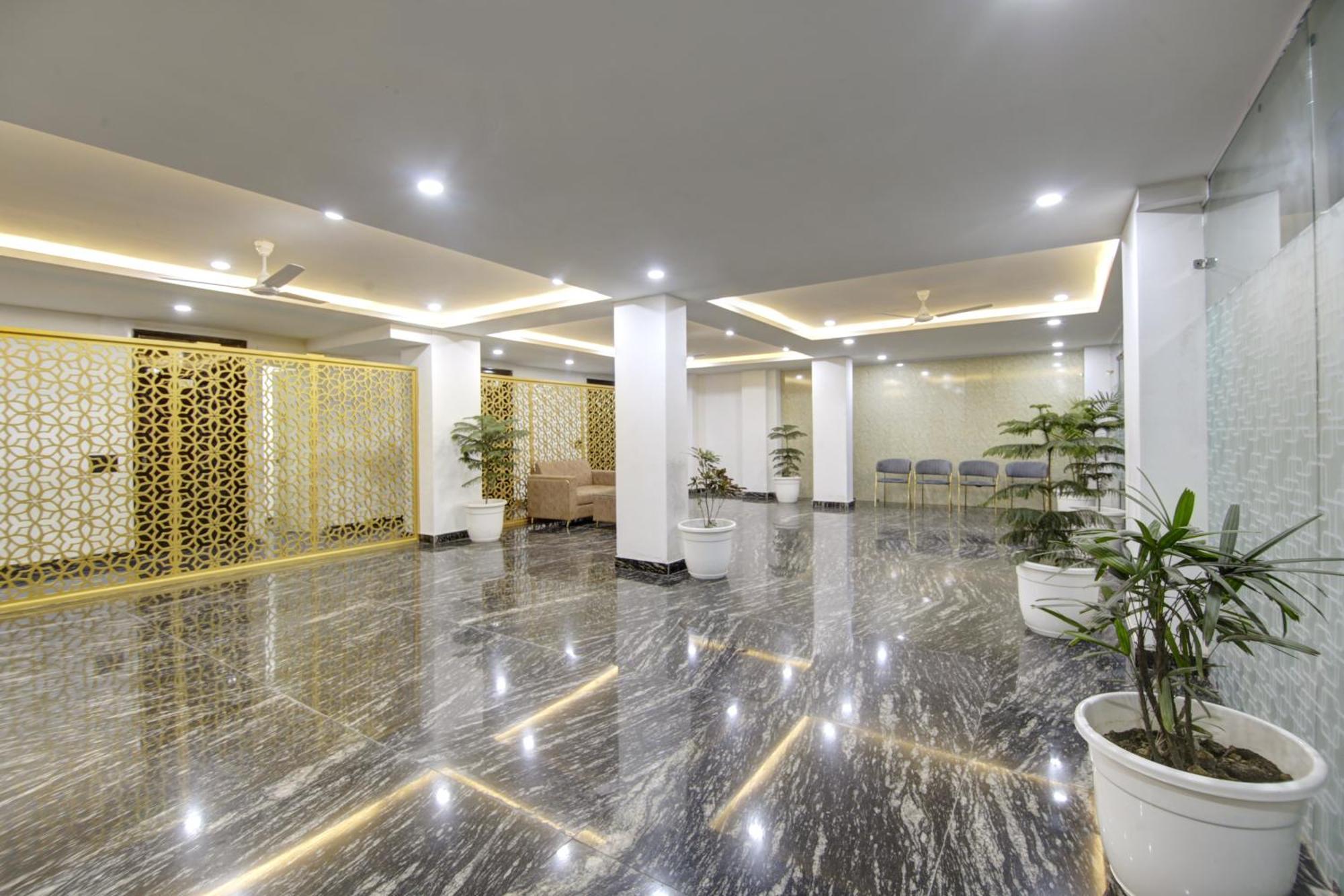 Limewood Stay - Millennium Huda City Center Gurgaon Esterno foto