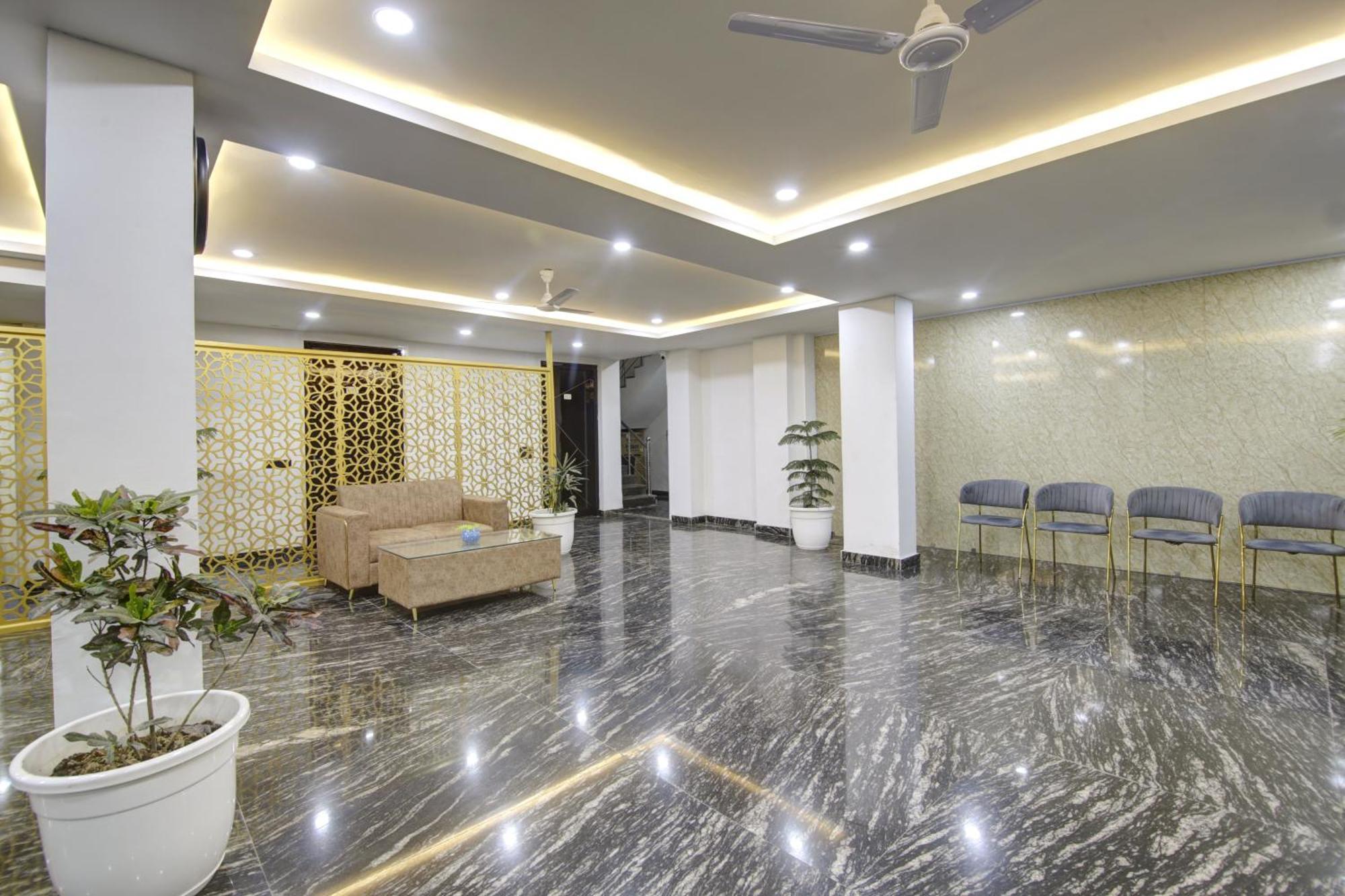 Limewood Stay - Millennium Huda City Center Gurgaon Esterno foto