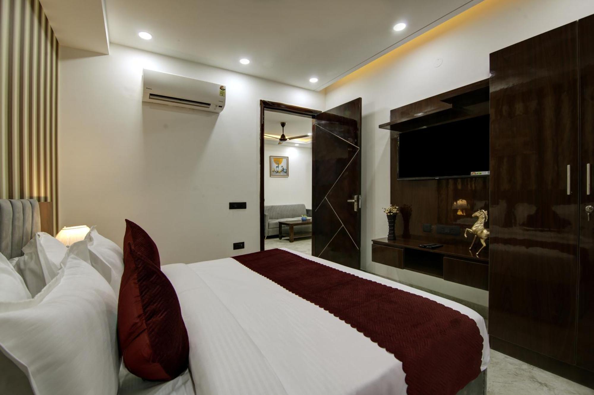 Limewood Stay - Millennium Huda City Center Gurgaon Esterno foto
