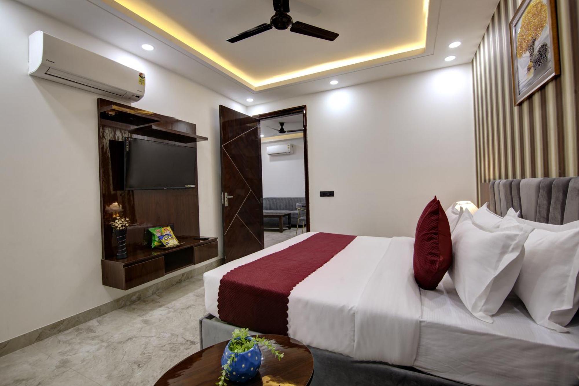 Limewood Stay - Millennium Huda City Center Gurgaon Esterno foto