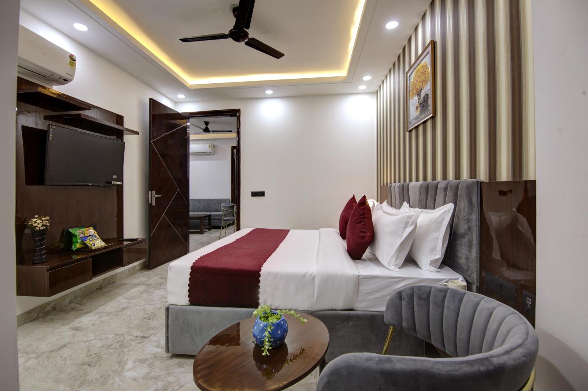 Limewood Stay - Millennium Huda City Center Gurgaon Esterno foto