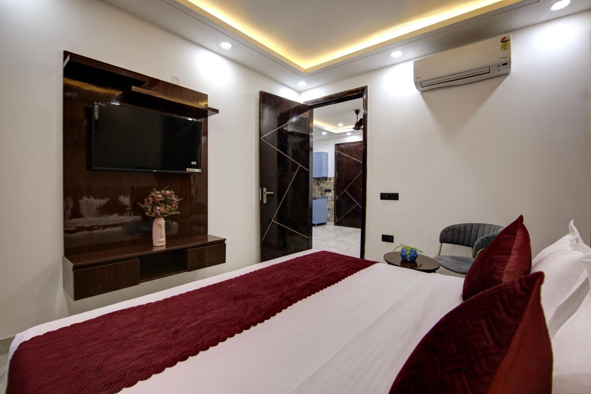 Limewood Stay - Millennium Huda City Center Gurgaon Esterno foto