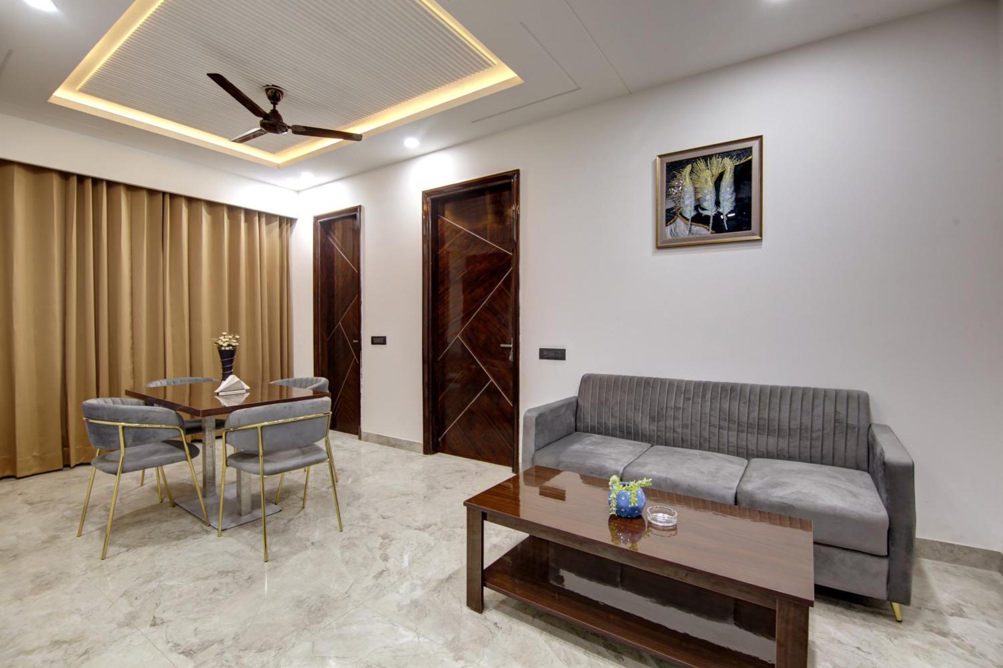 Limewood Stay - Millennium Huda City Center Gurgaon Esterno foto