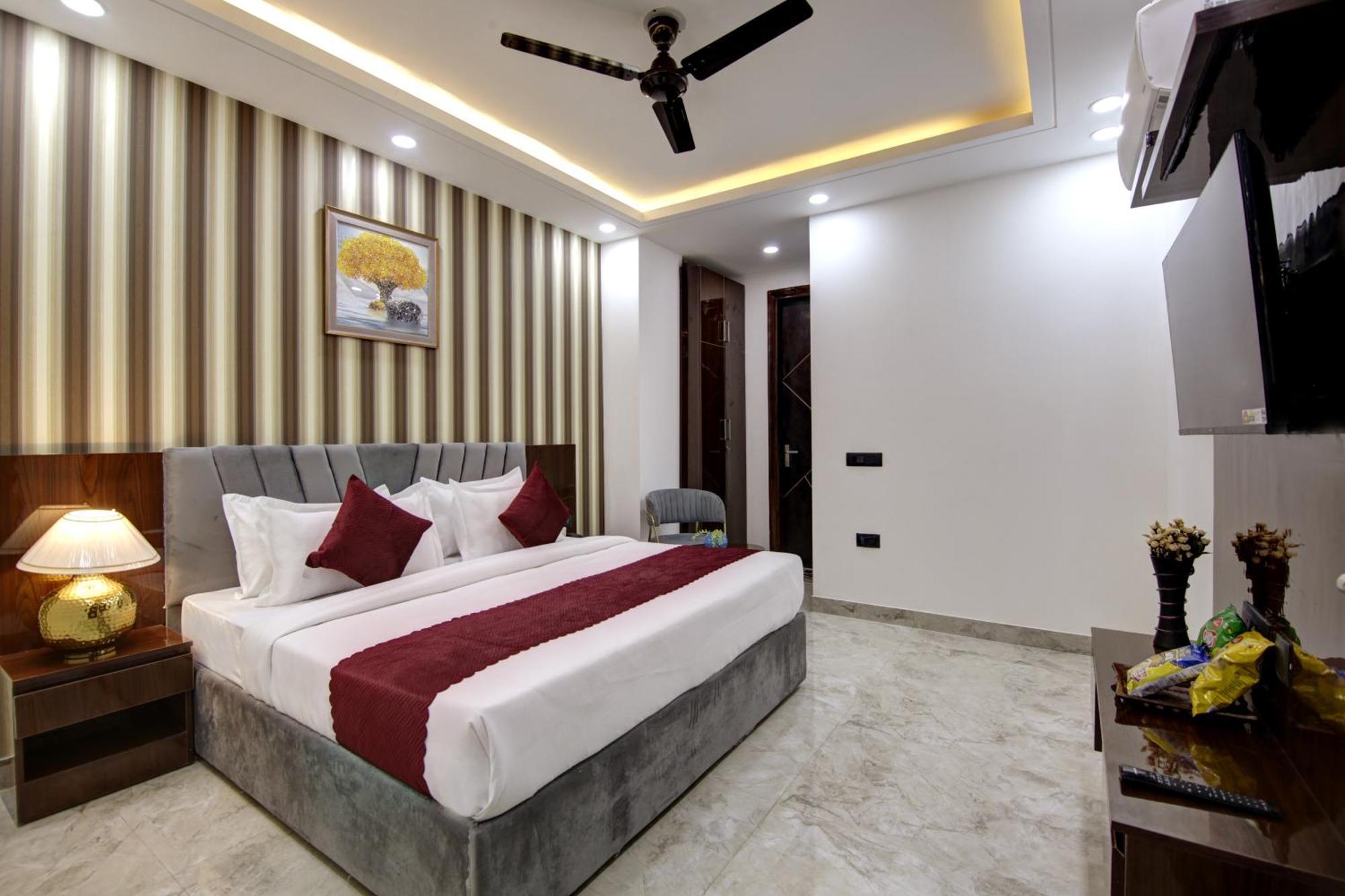 Limewood Stay - Millennium Huda City Center Gurgaon Esterno foto
